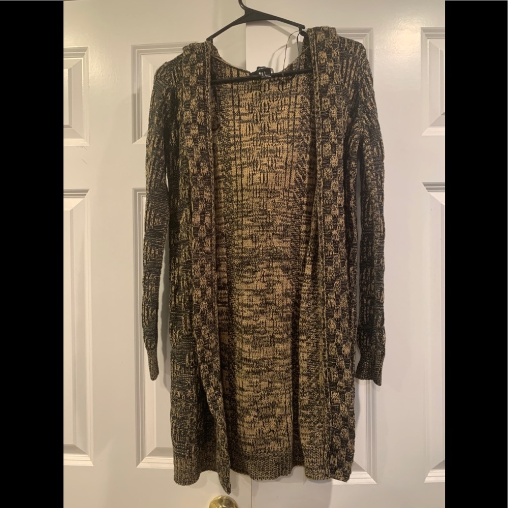 Small Forever21 sweater